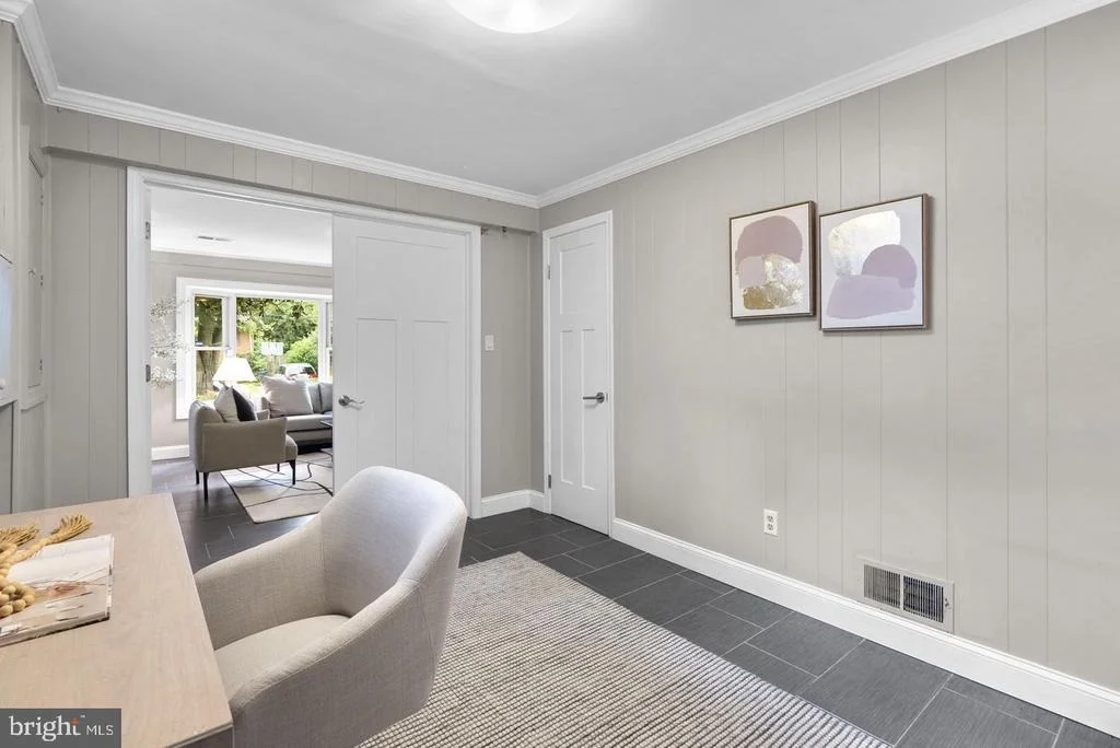 Photo of 822 LOXFORD TERRACE