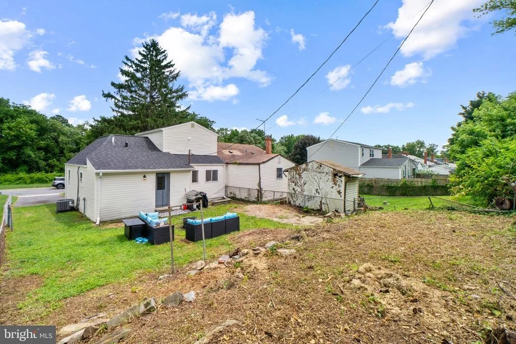Photo of 610 MEADOW ROAD