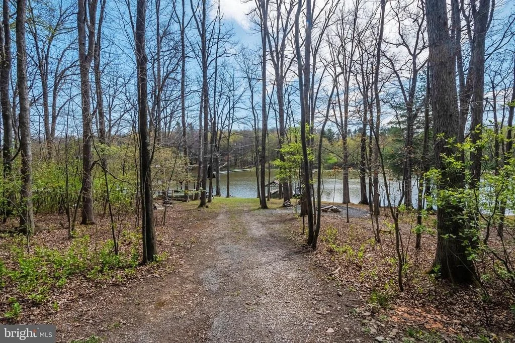 Photo of 827 PENN POINT ROAD