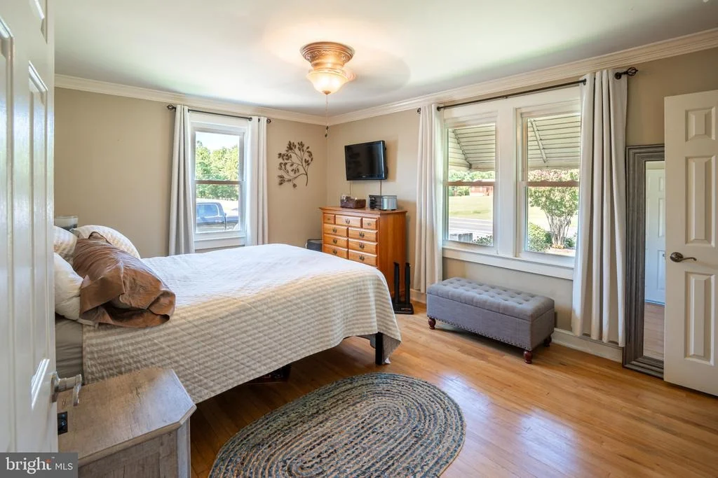 Photo of 1236 MOUNTAIN VIEW ROAD