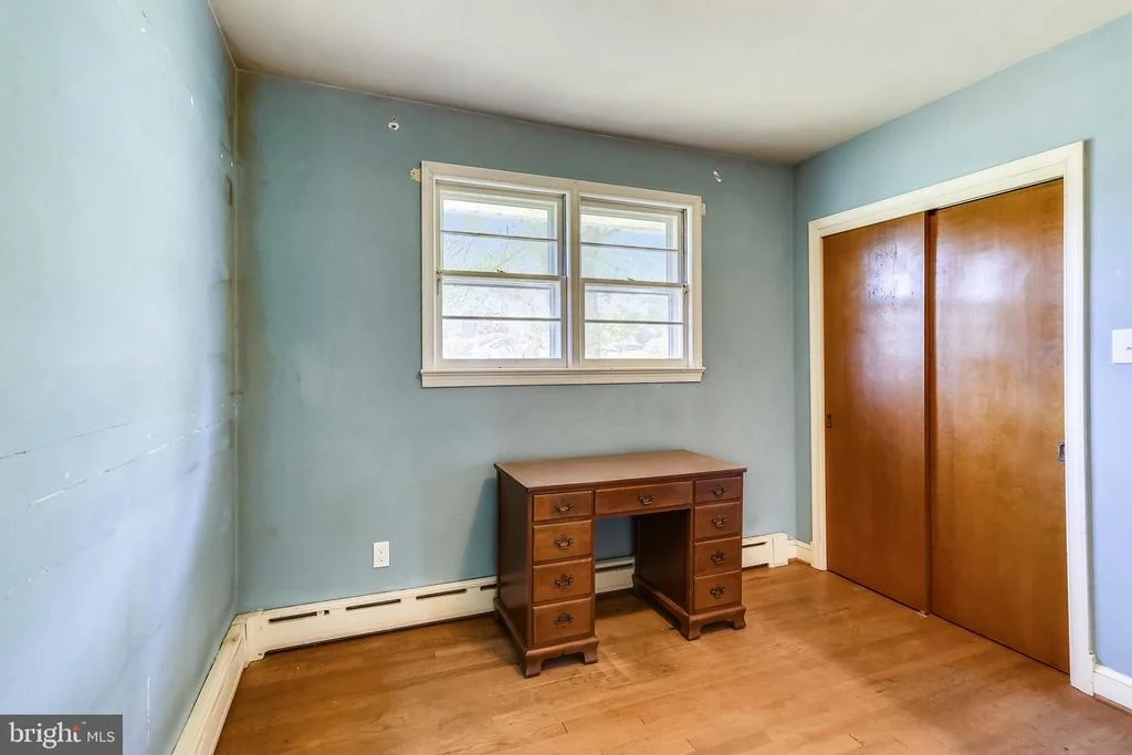 Photo of 1904 FOREST DALE DRIVE