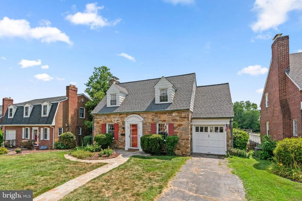 Photo of 35 TANGLEWOOD ROAD