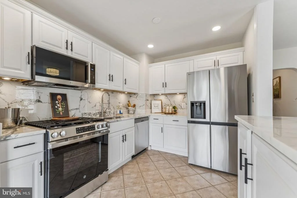Photo of 812 FOREST GLEN ROAD