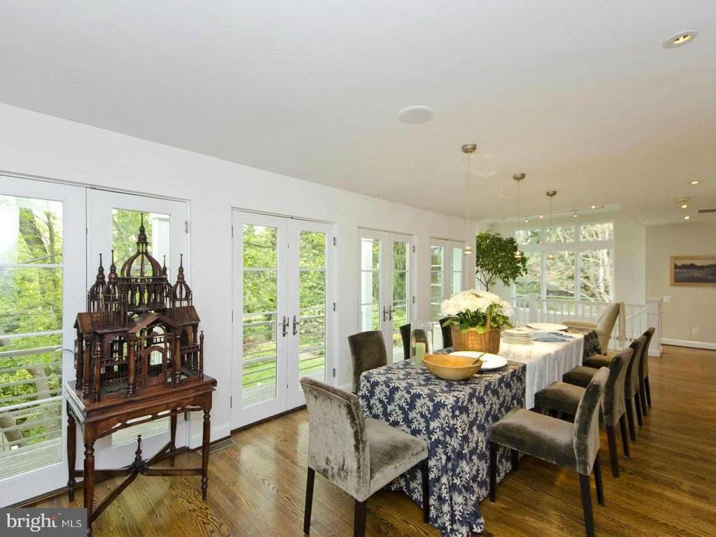 Photo of 4320 LORCOM LANE