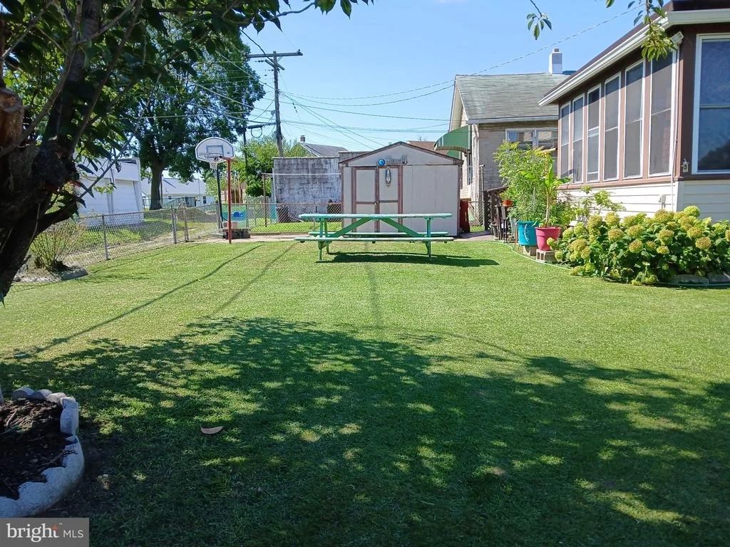 Photo of 6901 RIDGEWAY ROAD