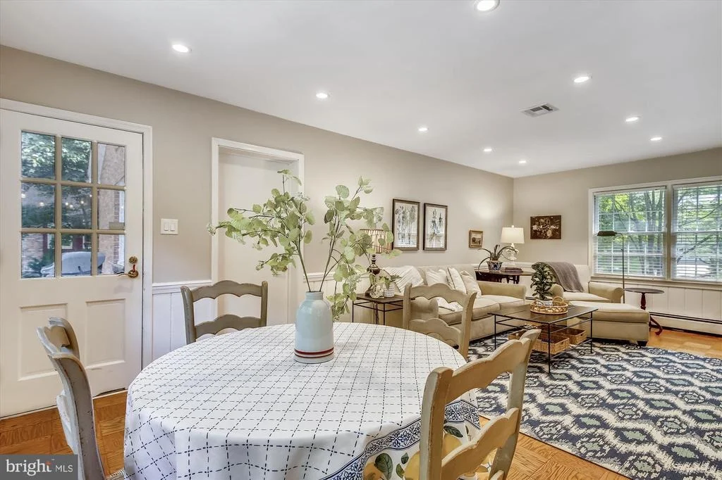 Photo of 1446 WOODACRE DRIVE