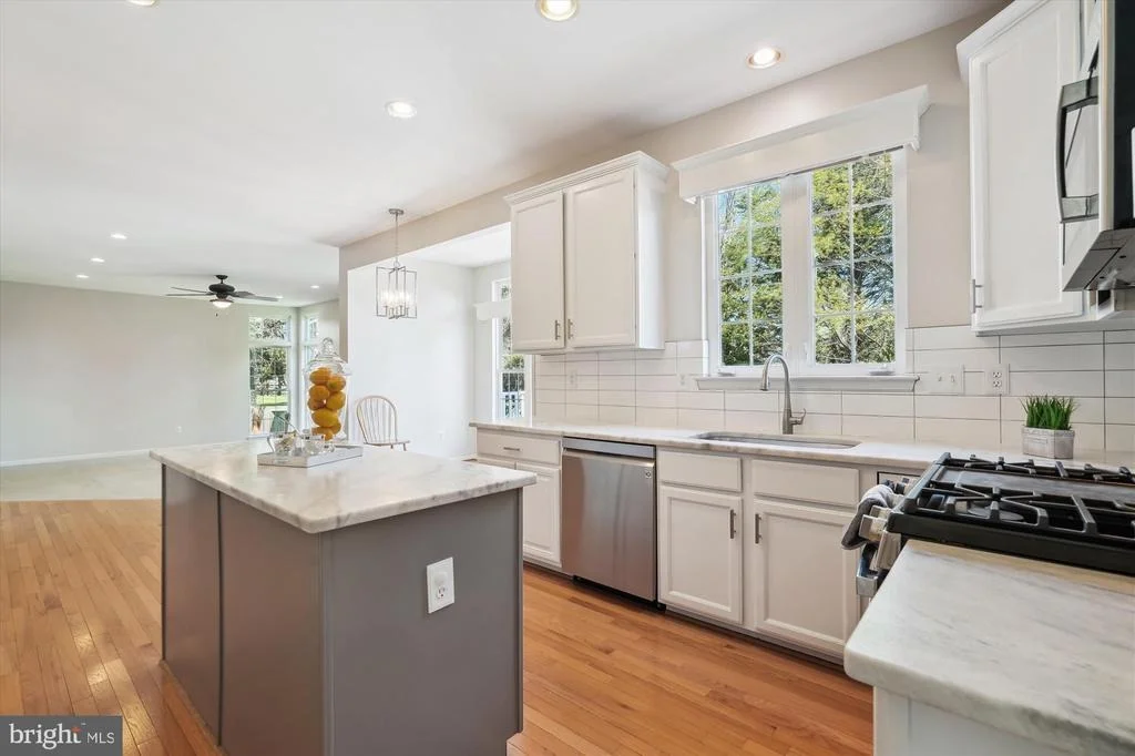 Photo of 4422 WINDING OAK DRIVE