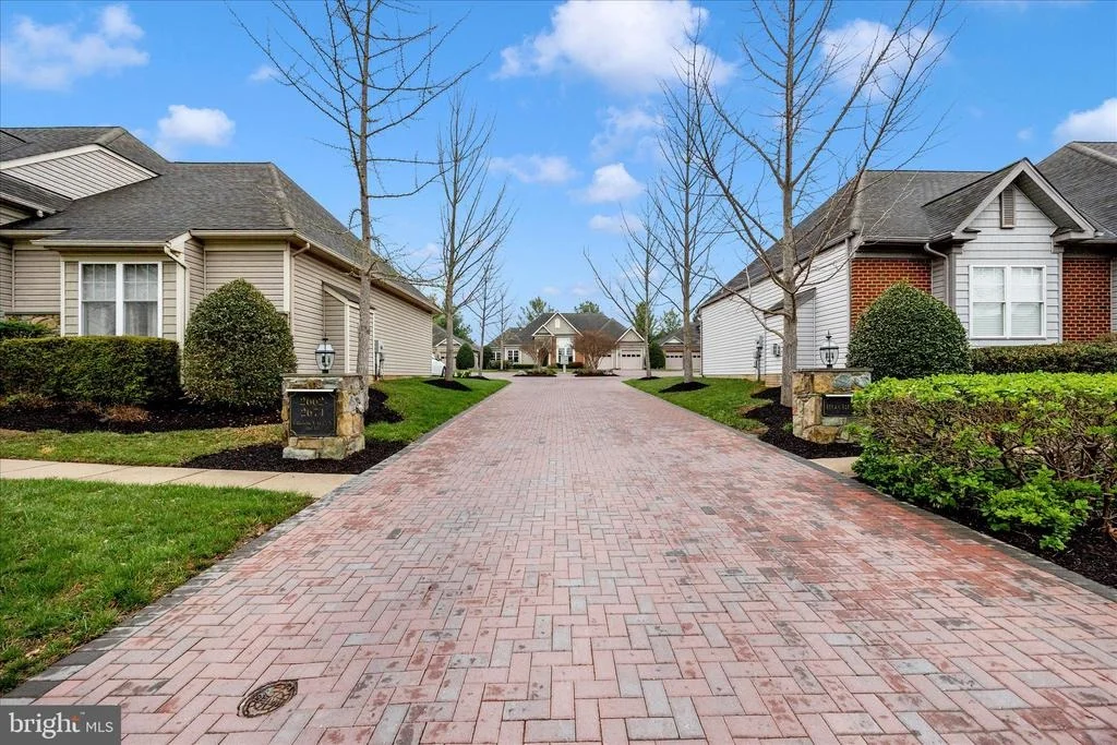 Photo of 2666 BROOK VALLEY ROAD