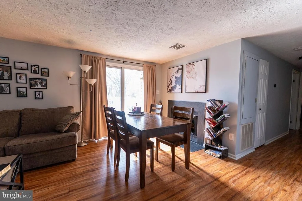 Photo of Unit E at 800 STRATFORD WAY