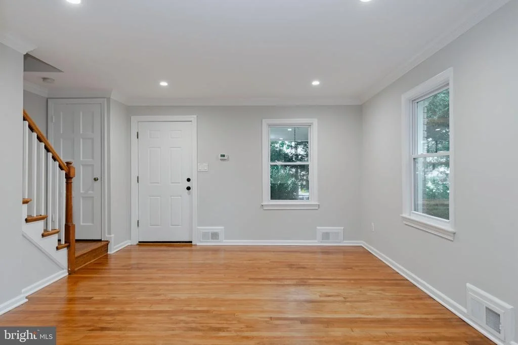 Photo of 5933 WILLIAMSBURG ROAD