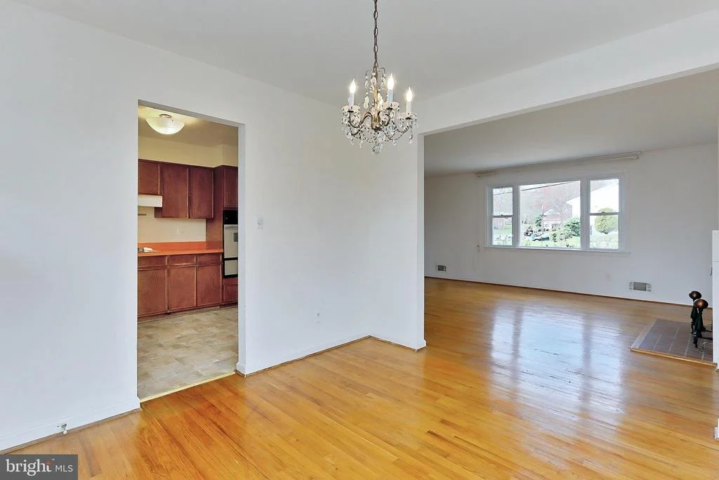 Photo of 7513 LONG PINE DRIVE
