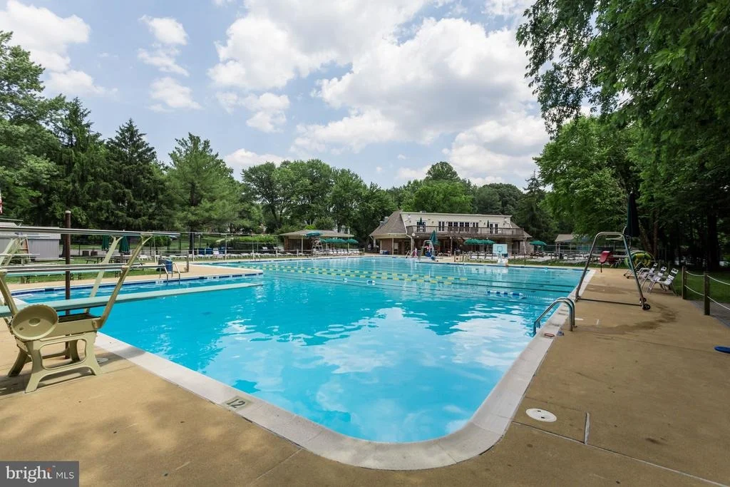 Photo of 7712 LEAR ROAD