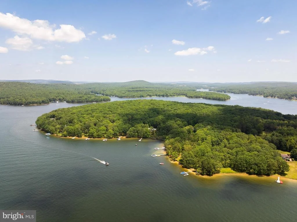 Photo of 2895 TURKEY NECK ROAD