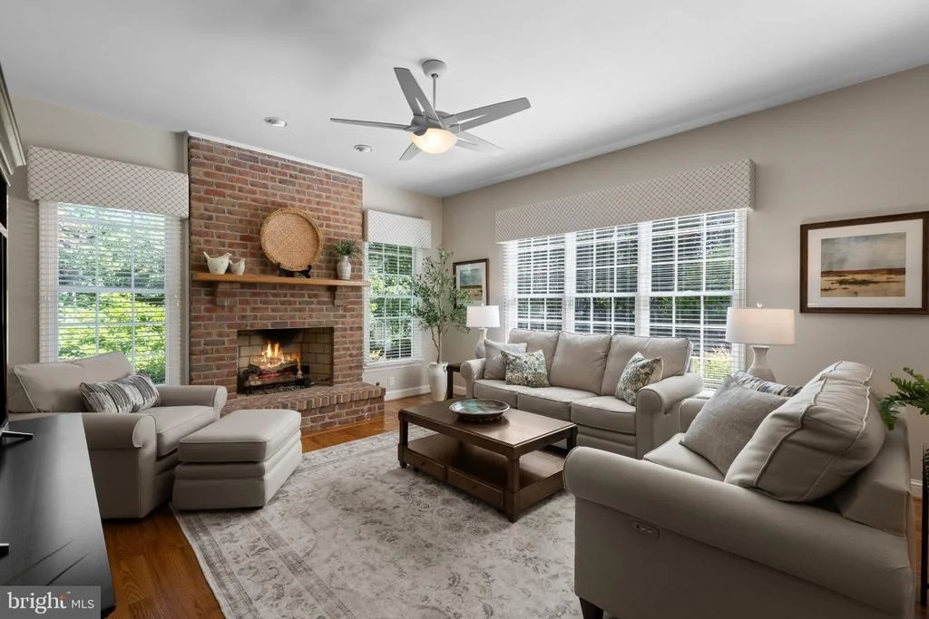 Photo of 71 SIMMONS LANE