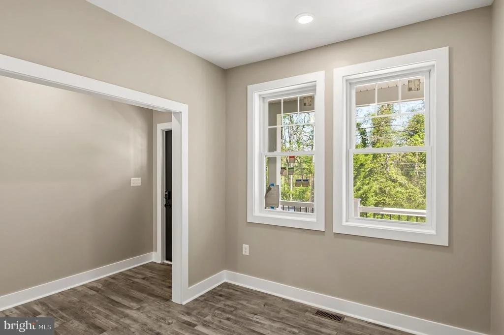 Photo of 584 PARK ROAD