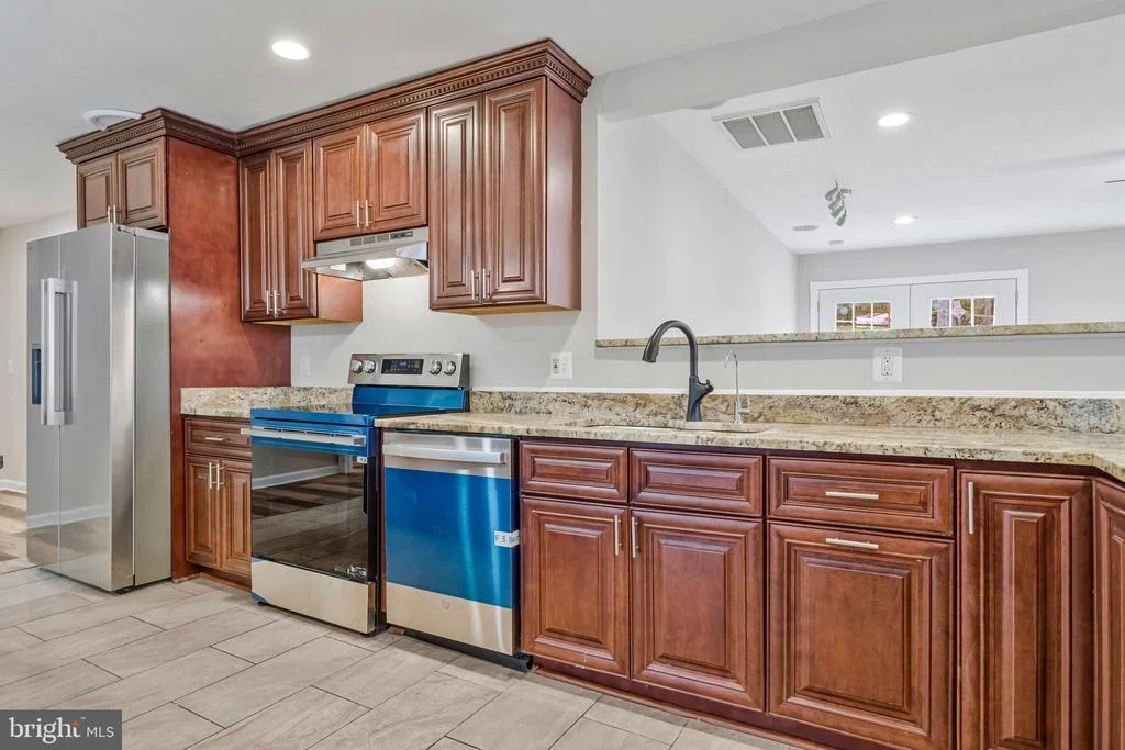 Photo of 13804 PARK AVENUE