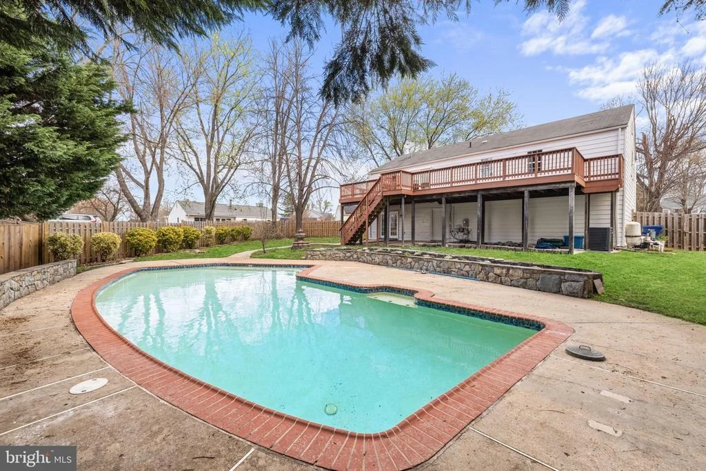 Photo of 6104 BROADWICK COURT