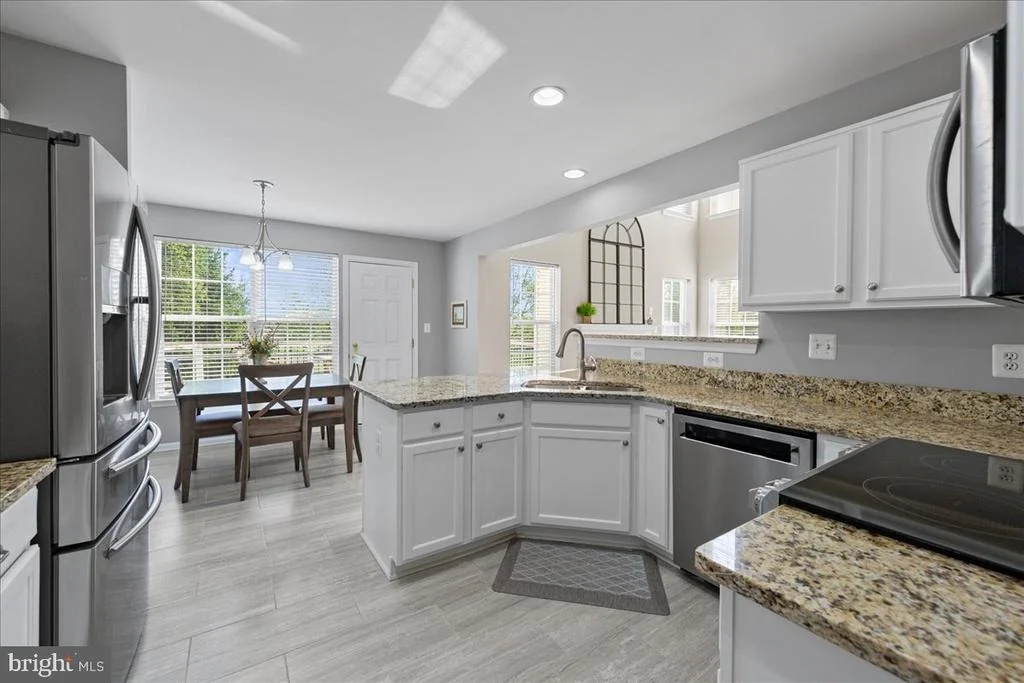 Photo of 17124 MAGIC MOUNTAIN DRIVE