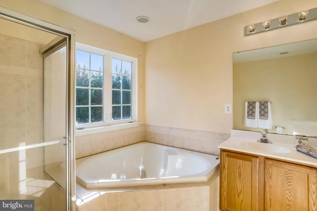 Photo of 2244 CHEROKEE DRIVE