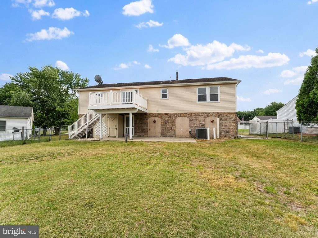 Photo of 131 STURBRIDGE DRIVE