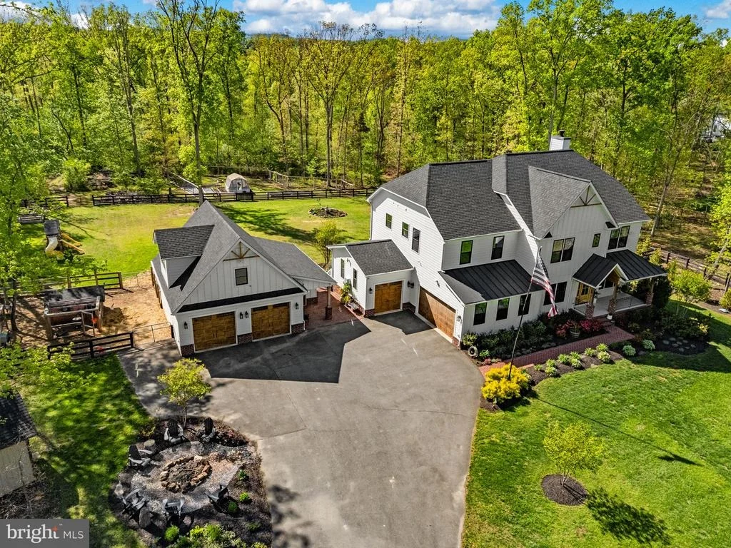 Photo of 8794 BUCKLAND MILL ROAD