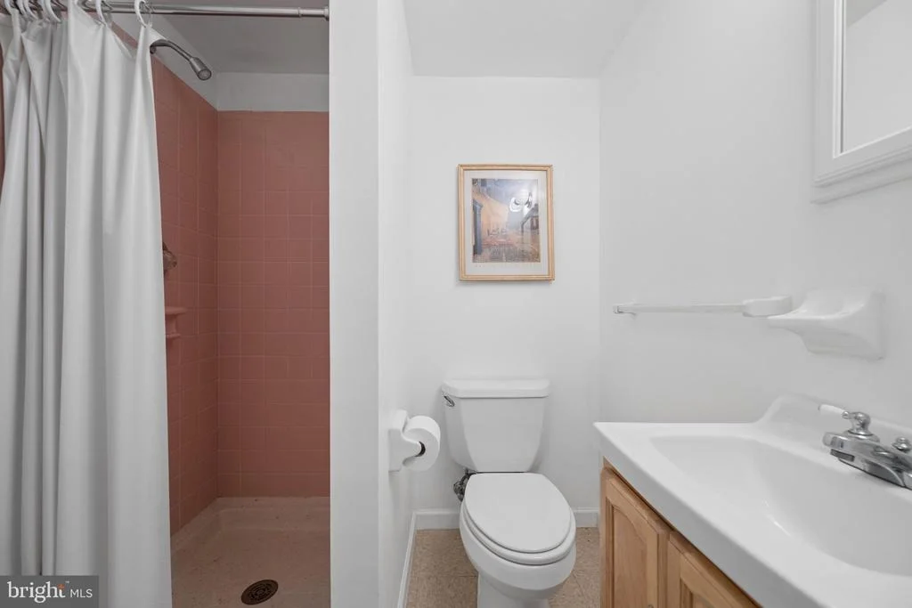 Photo of 1104 FALLSMEAD WAY