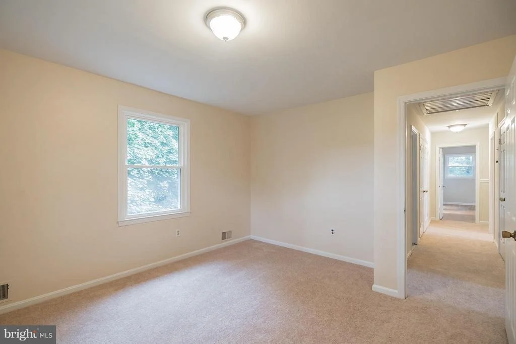 Photo of 9448 LOVAT ROAD