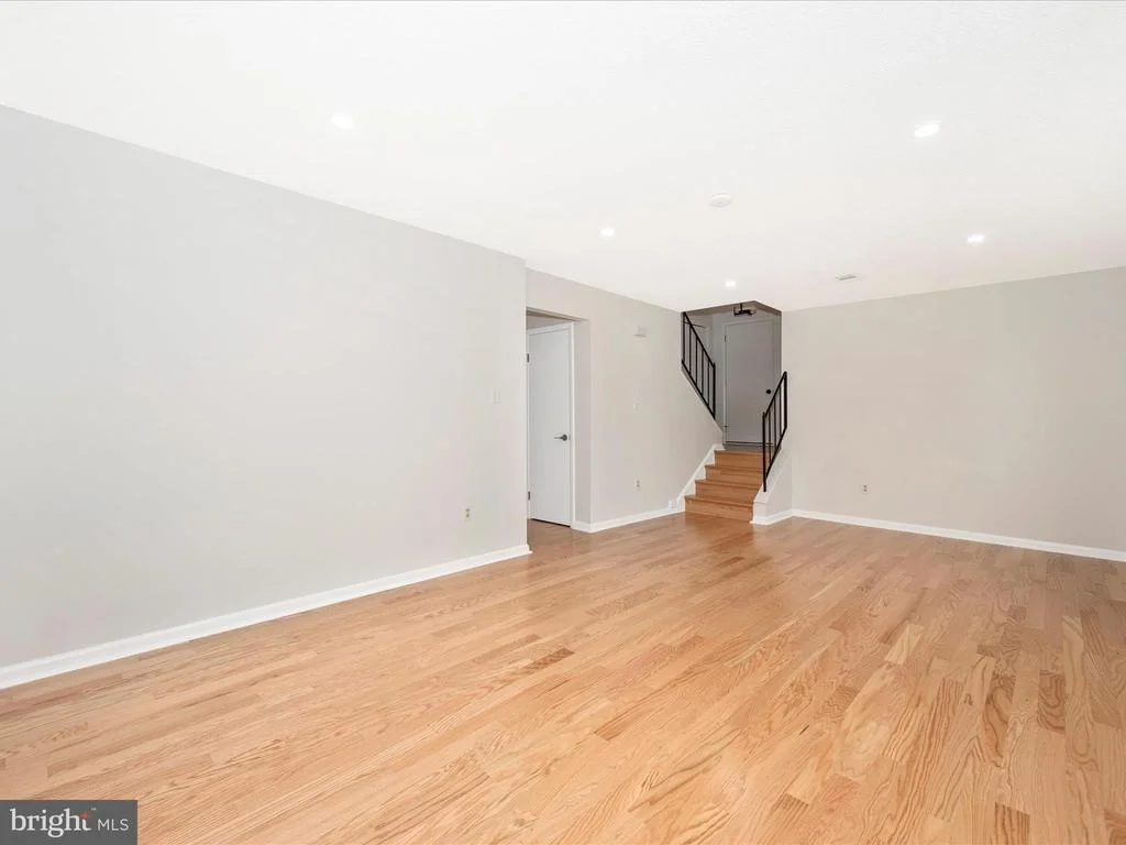 Photo of 503 CORNELL AVENUE