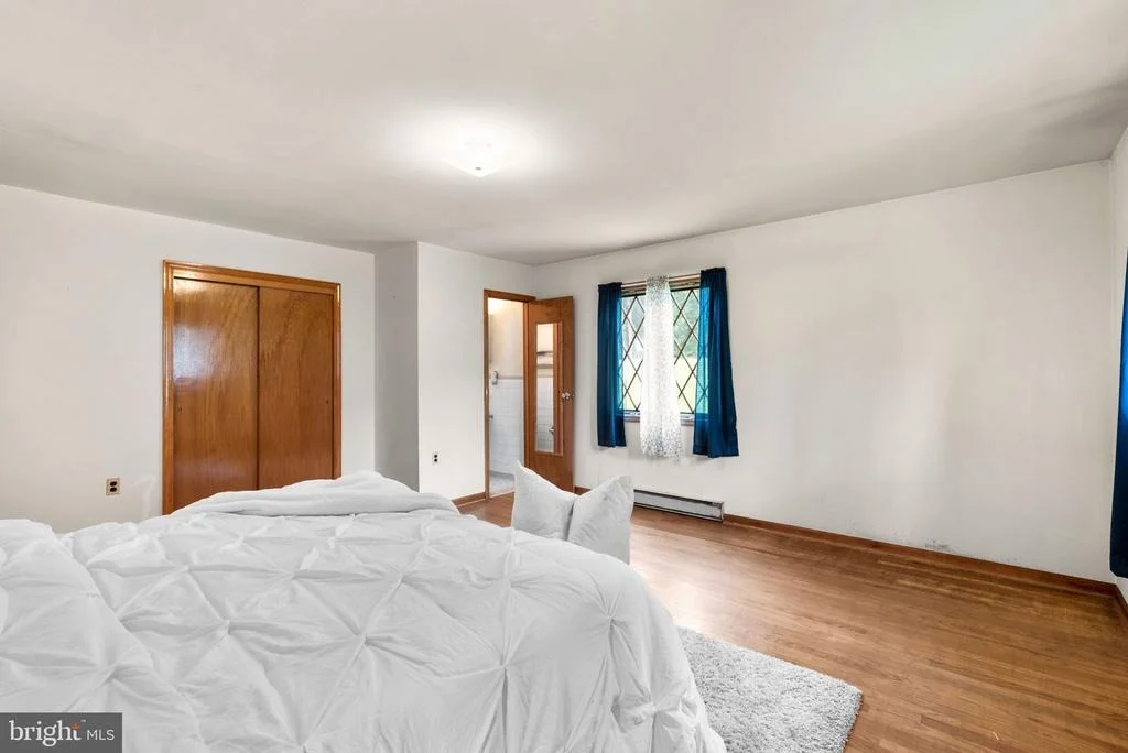 Photo of 7517 RACE ROAD