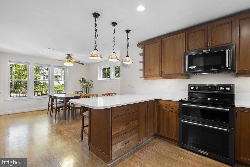 Photo of 213 CRESTMOOR CIRCLE