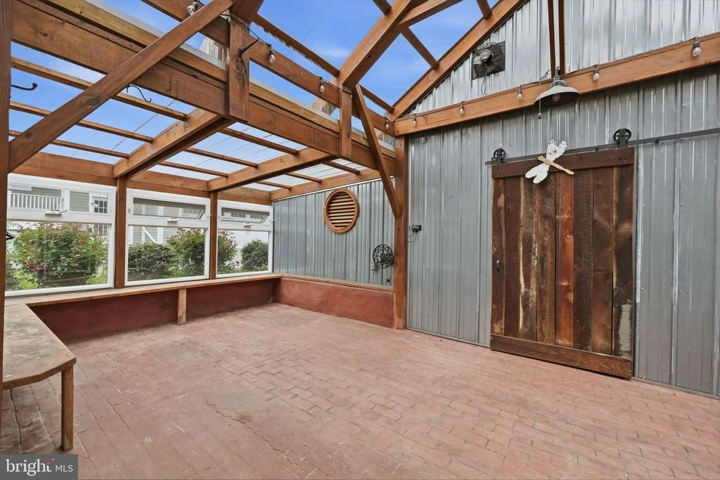 Photo of 15715 AVERY ROAD
