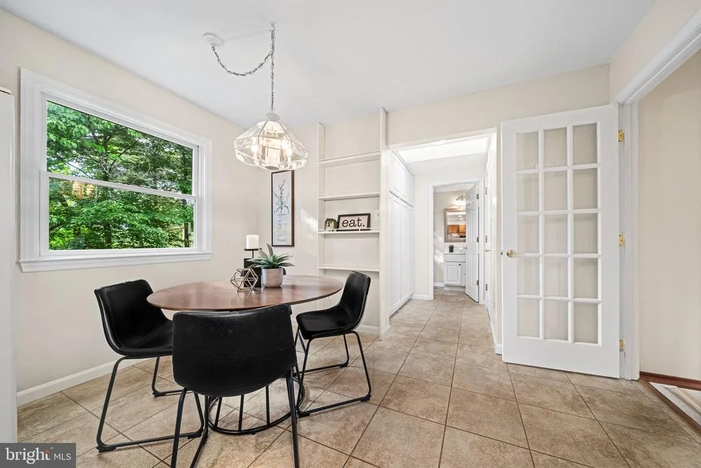 Photo of 8522 FAIRBURN DRIVE