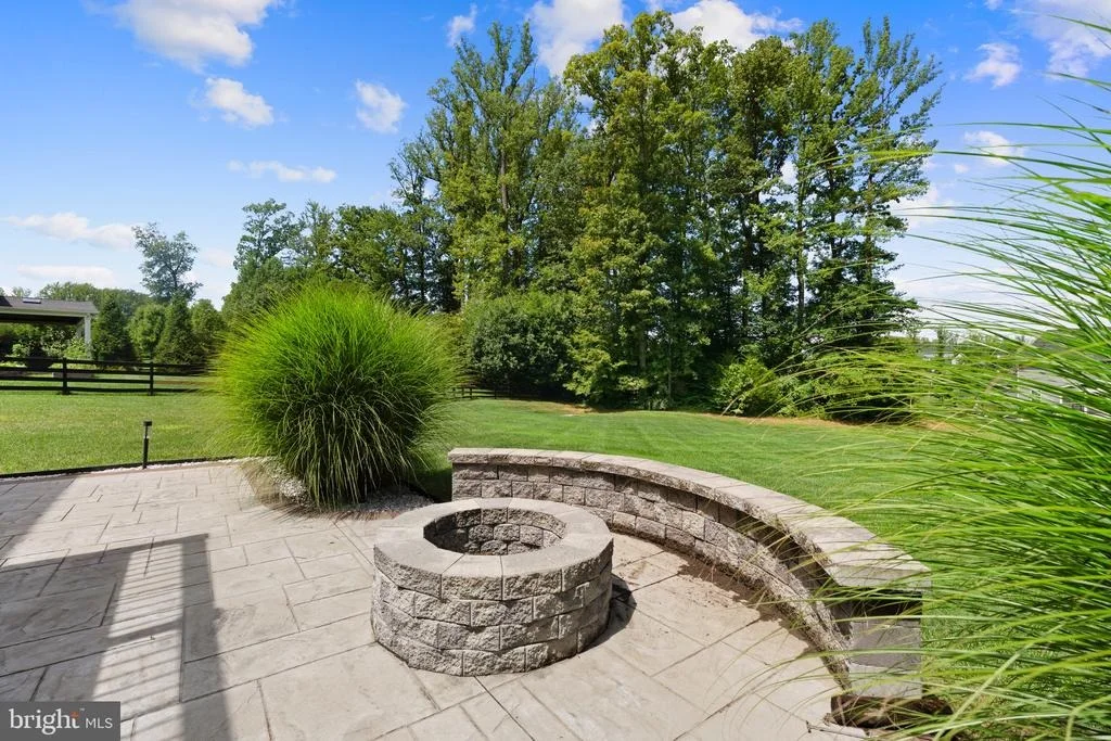 Photo of 6468 BOB WHITE DRIVE