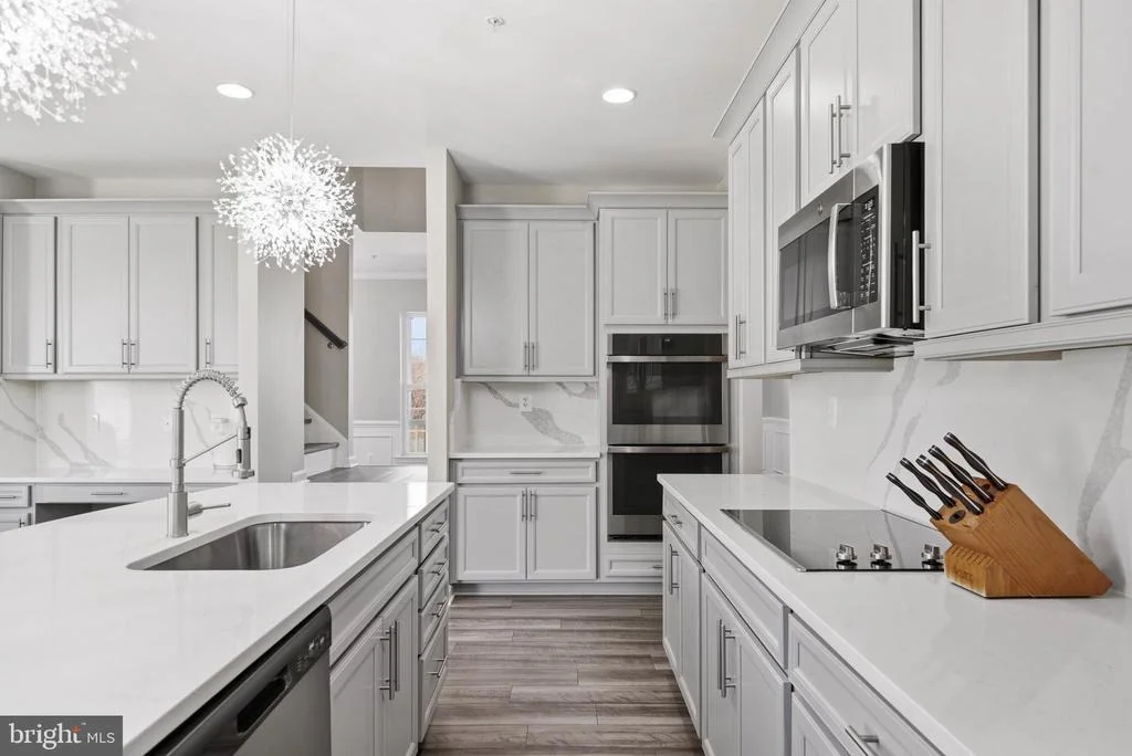 Photo of 23324 LINDSAY DRIVE