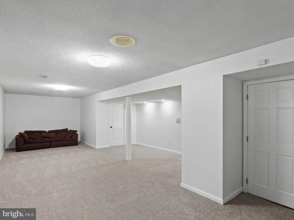 Photo of 1153 HAMPTON ROAD