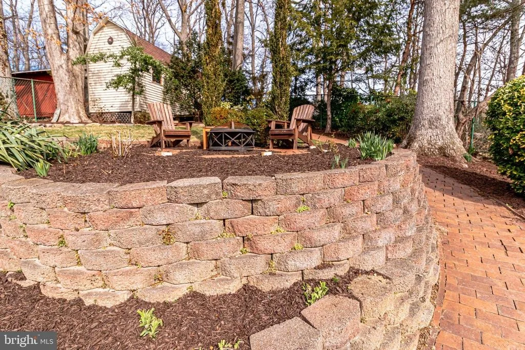 Photo of 919 JUNIPER PLACE