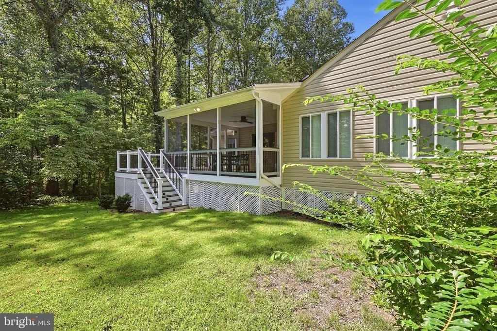 Photo of 323 STRATFORD CIRCLE