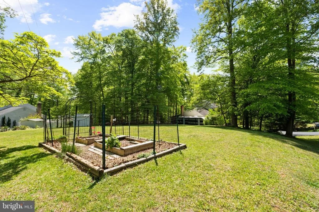 Photo of 11913 FALLING CREEK DRIVE