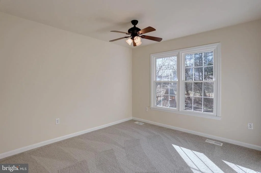 Photo of 8278 LEISHEAR ROAD