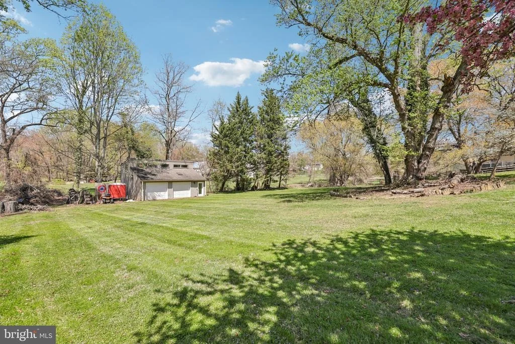 Photo of 2921 DUVALL ROAD
