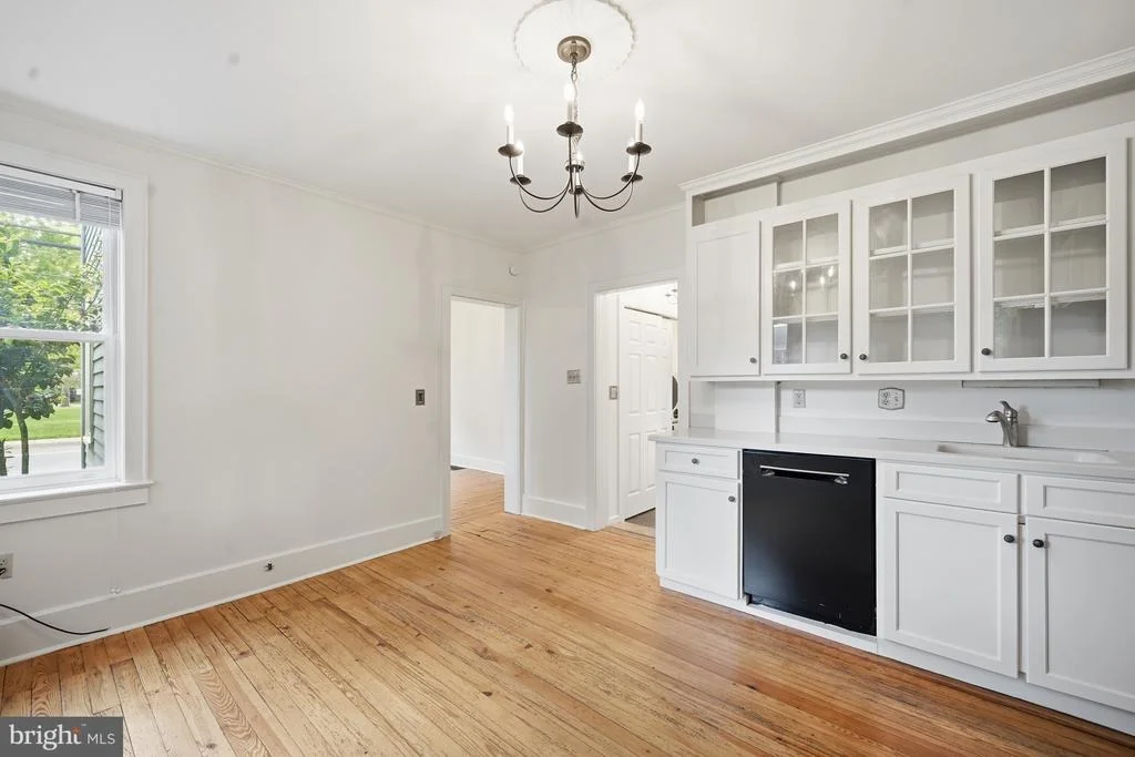 Photo of 606 KINGS HIGHWAY