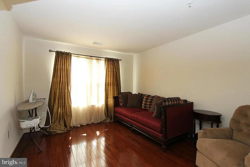 Photo of 13705 VANDERBILT WAY