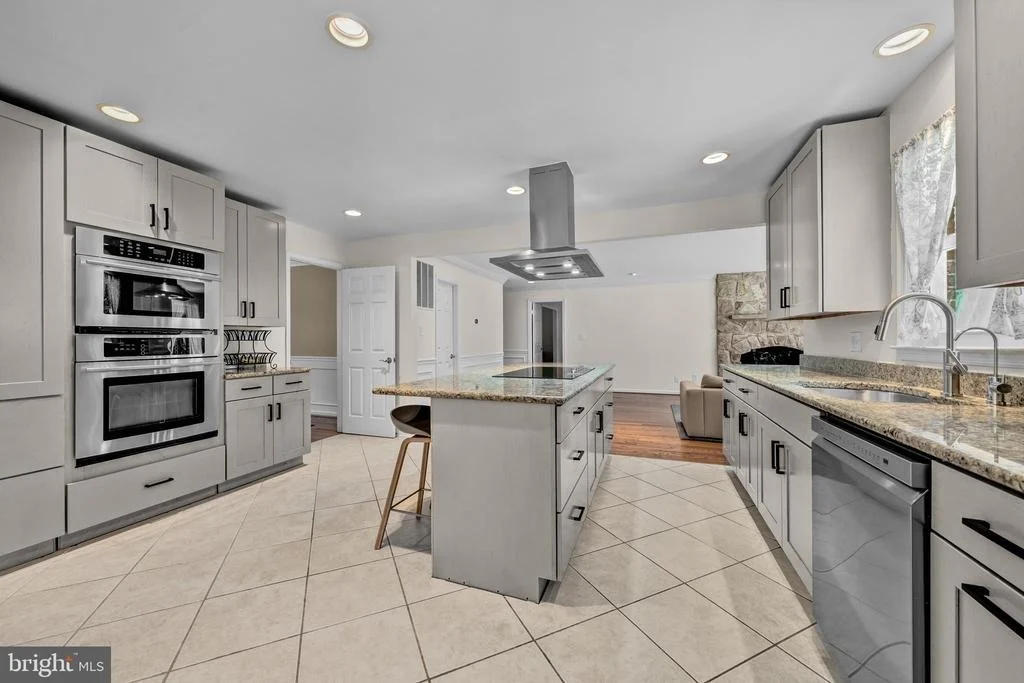 Photo of 1077 SPRING HILL ROAD