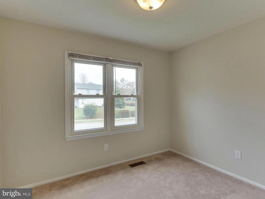 Photo of 5306 CROWN POINT ROAD