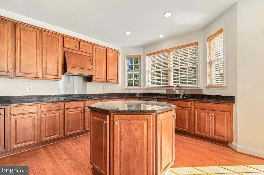 Photo of 6152 MONTGOMERY ROAD