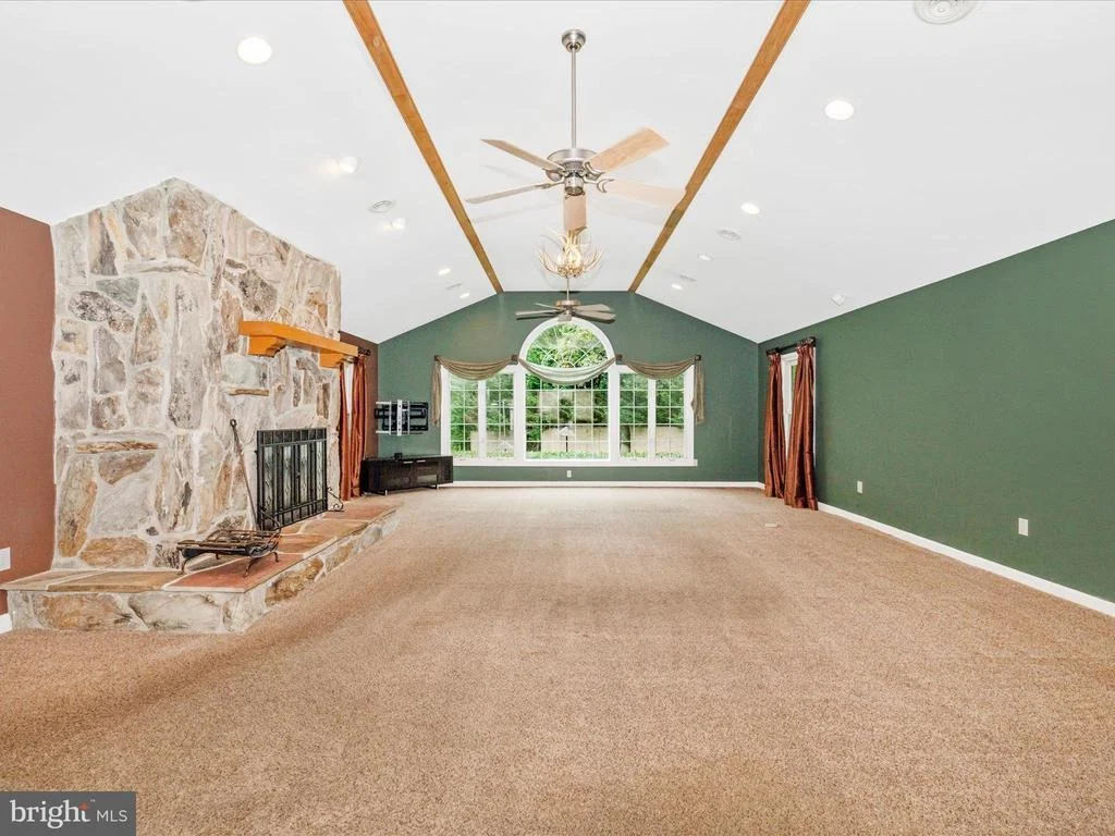 Photo of 6119 DAVIS ROAD