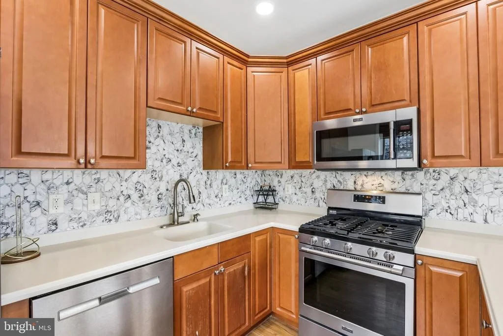 Photo of 121 KYLE WAY