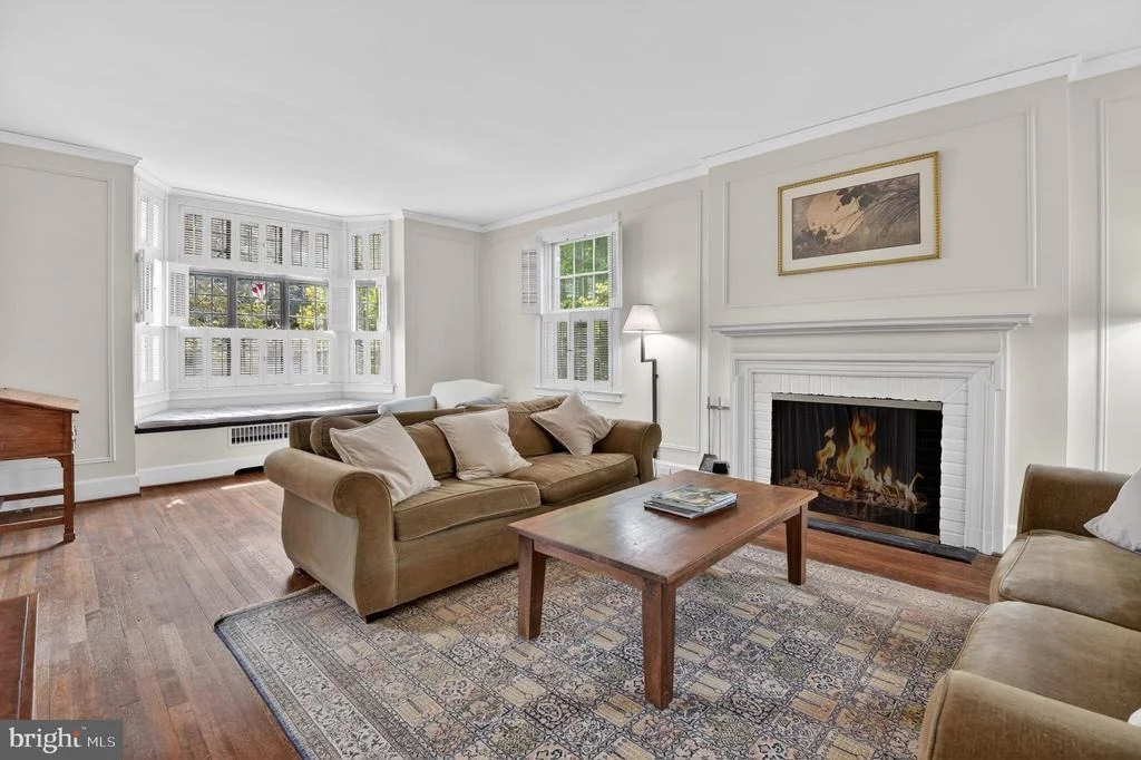 Photo of 4305 BRADLEY LANE