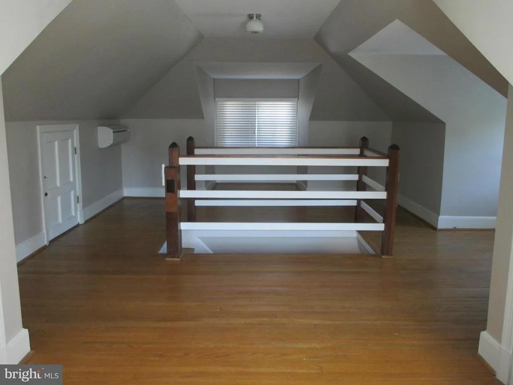 Photo of 424 CARROLL PARKWAY
