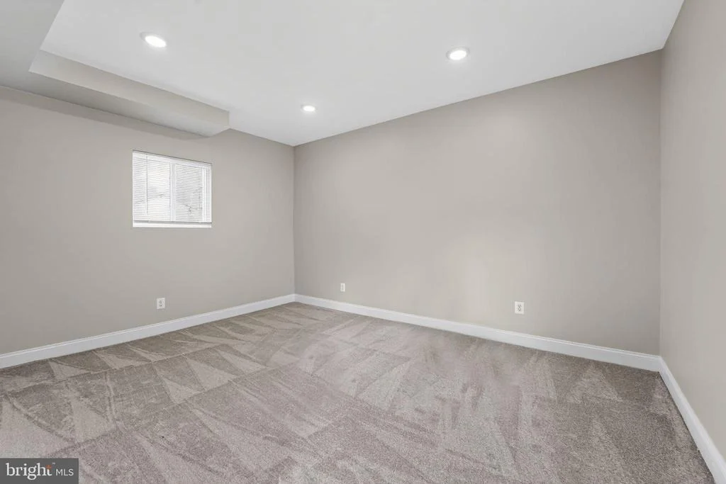 Photo of 418 1ST AVENUE